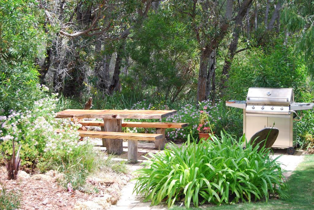 Llewellin'S Guest House Margaret River Ngoại thất bức ảnh